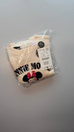 Zara ТОЛСТОВКА С РЕЛЬЕФНЫМ ПРИНТОМ Минни Маус © Disney Ecru | 5350/515/712