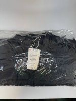Zara КОРОТКИЙ АНОРАК С КАПЮШОНОМ  Black | 3046/223/800