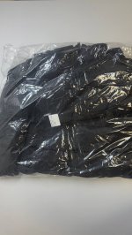 Zara КОРОТКИЙ АНОРАК С КАПЮШОНОМ  Black | 3046/223/800