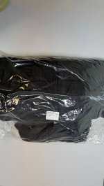 Zara КОРОТКИЙ АНОРАК С КАПЮШОНОМ  Black | 3046/223/800