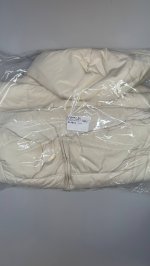Zara КОРОТКИЙ АНОРАК С КАПЮШОНОМ  Ecru | 3046/223/712