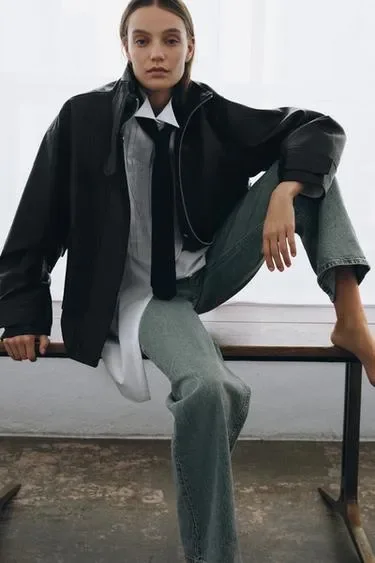 Куртка oversize с эффектом кожи коллекции zara woman