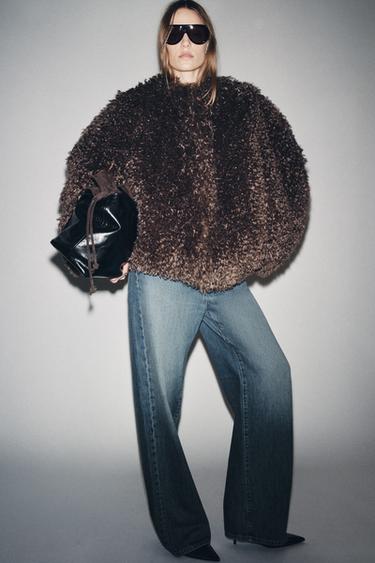 Пальто из искусственного меха коллекции ZARA WOMAN