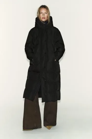 Длинный пуховик с капюшоном  WINDPROOF