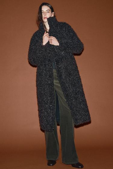 Длинное пальто из искусственной овчины — коллекция ZARA «ZW»