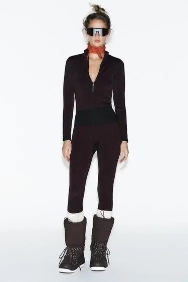 Боди безшовное для активного отдыха с технологией джаккард ZARA