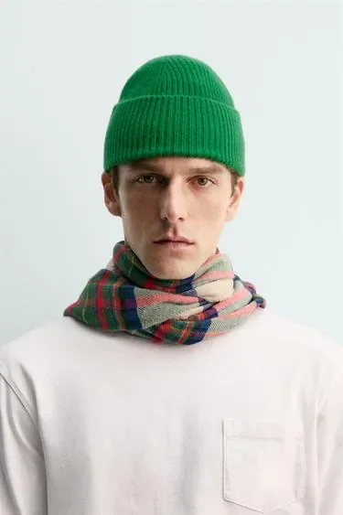 Шапка из 100% кашемира ZARA «AARON LEVINE»