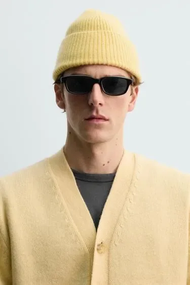 Шапка бини из 100% кашемира ZARA «AARON LEVINE»