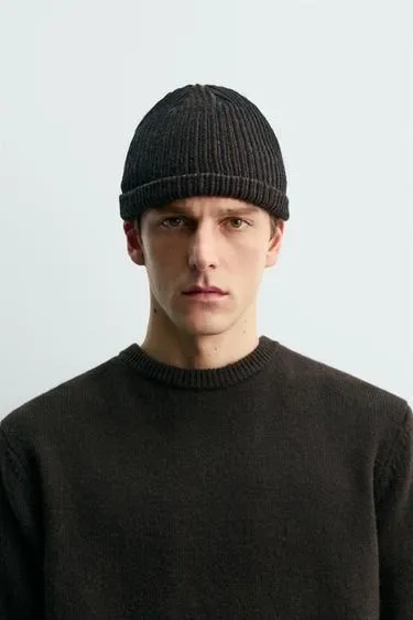 Zara Шапка-бини с шерстью ZARA «AARON LEVINE»
