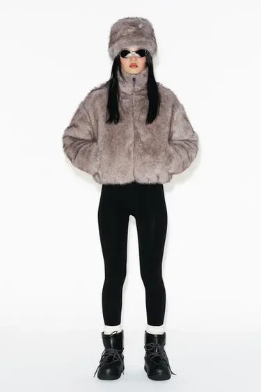 Zara Пальто с капюшоном и искусственным мехом HEIQ XREFLEX™ технология из коллекции лыжной одежды