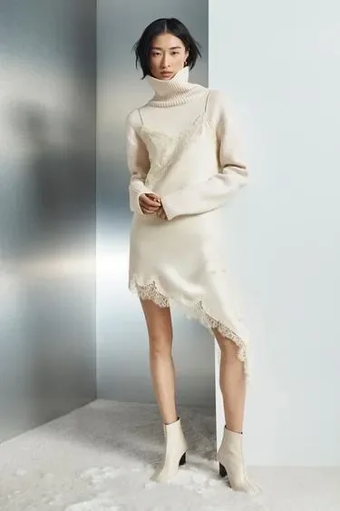 Zara Шерстяной свитер с высоким воротником
