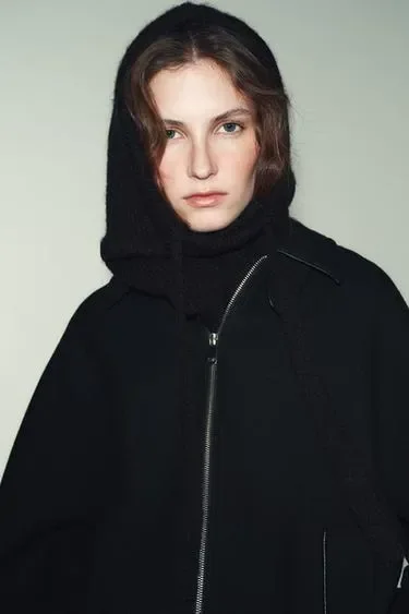Zara Трикотажный капюшон в рубчик