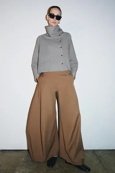 Брюки объемного кроя — коллекция ZARA «ZW» купить с доставкой.