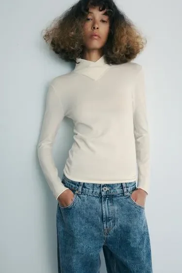 Zara Свитер из смесовой шерсти с перекрещенным воротником