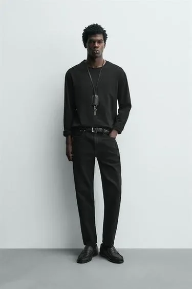 Джинсы  Tapered Fit
