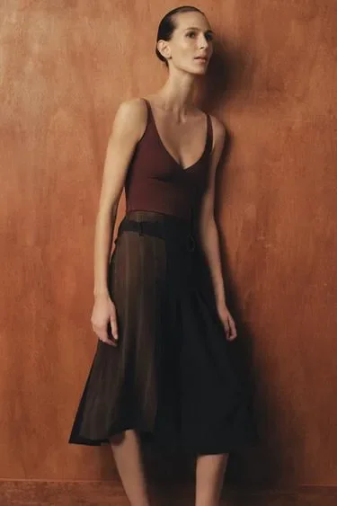 Юбка с ремнем и контрастными деталями — коллекция ZARA «ZW»