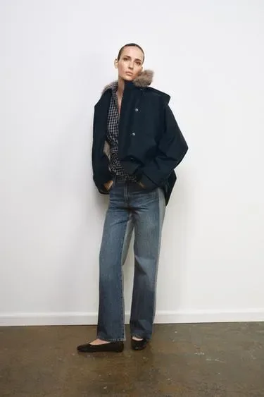 Zara Тренч с меховым воротником — коллекция ZARA «ZW» купить с доставкой.