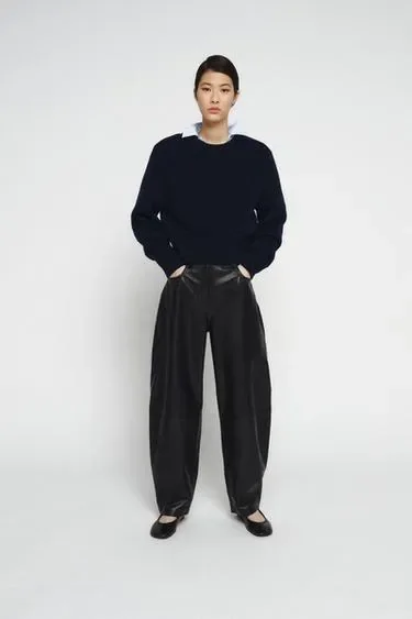 Zara Брюки-баррель из кожи коллекция ZARA «ZW» 