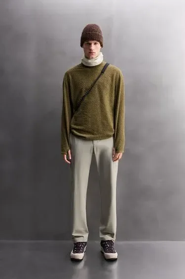 Zara Толстовка из фактурной ткани с шерстью