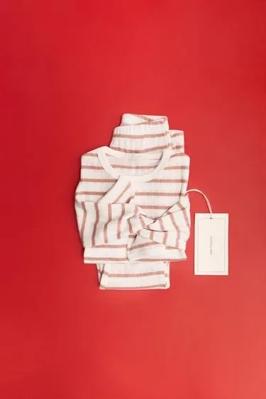 Zara «Timeless» - пижама с ажурным узором в полоску- Заказать в России