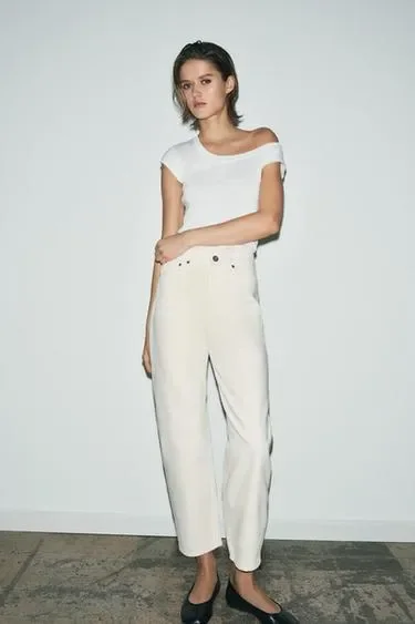 Зауженные джинсы со средней посадкой — коллекция Zara «Zw»- Заказать в России
