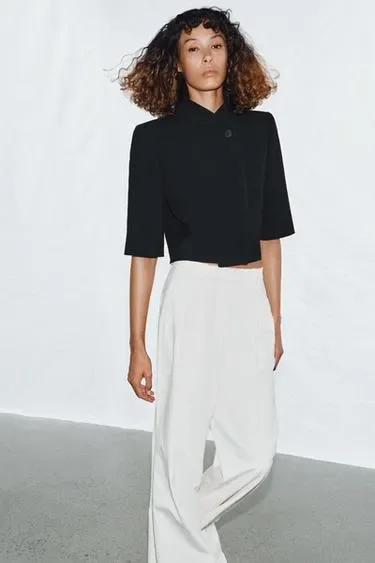 Укороченный блейзер с короткими рукавами — коллекция ZARA «ZW»