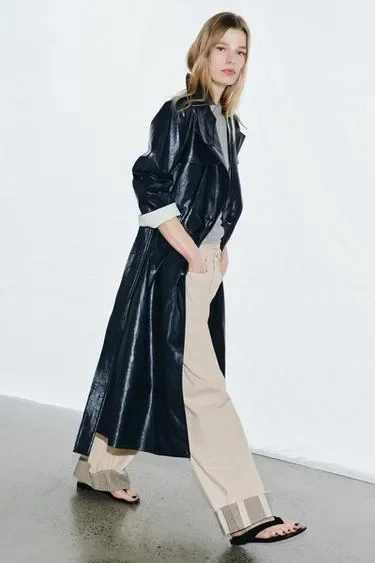 Тренч оверсайз из искусственной кожи — коллекция ZARA «ZW»