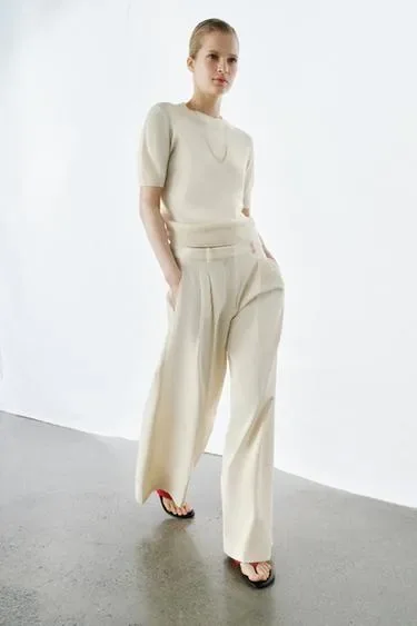 Zara Свитер из 100% шерсти с короткими рукавами