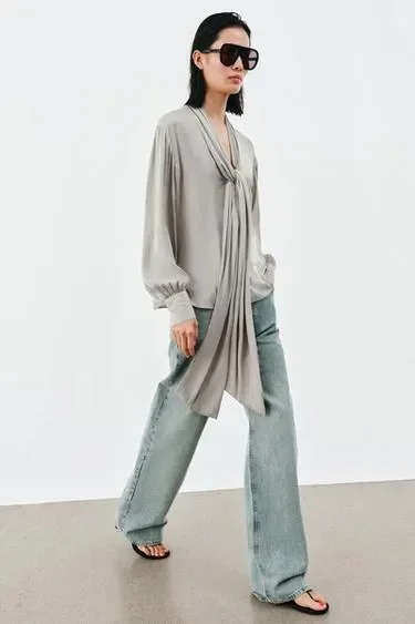 Блуза с V-образным вырезом и завязками — коллекция Zara «Zw»