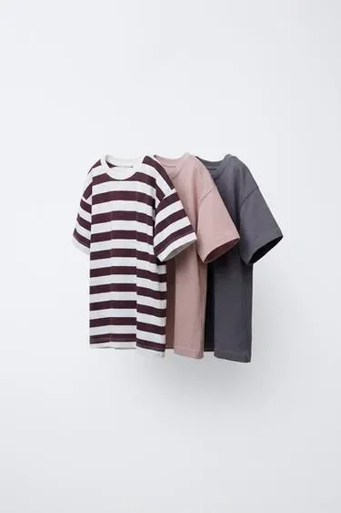 Zara Набор из трех футболок в полоску и однотонных