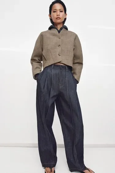 Zara Короткая куртка из шерсти — коллекция ZARA «ZW» купить с доставкой.