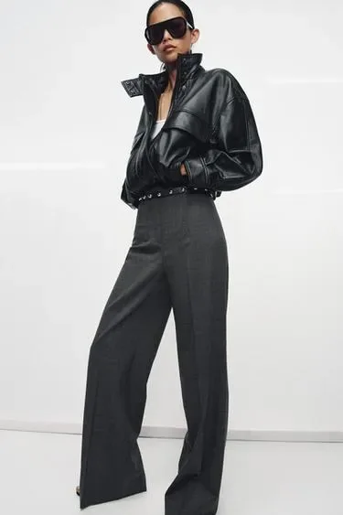 Кожаная куртка с карманами — коллекция ZARA «ZW» лимитированная серия