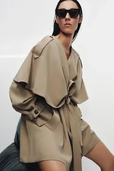 Короткий струящийся тренч — коллекция ZARA «ZW» купить с доставкой.