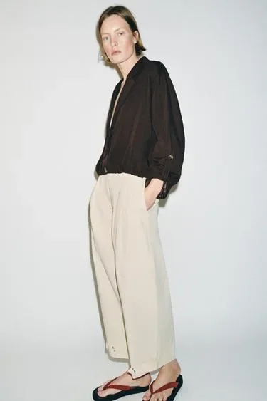 Zara Укороченный блейзер на резинке