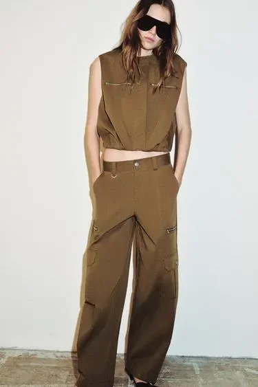 Zara Объемный жилет на молнии купить с доставкой.