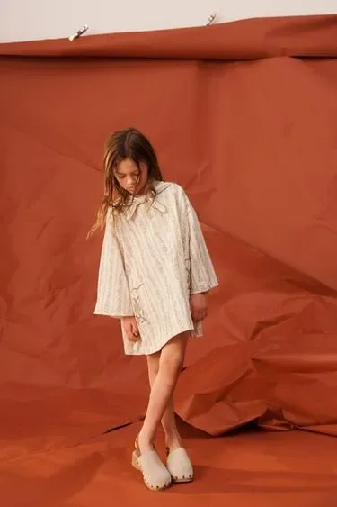 Платье с шарфом в цветочном принте (лимитированная коллекция)