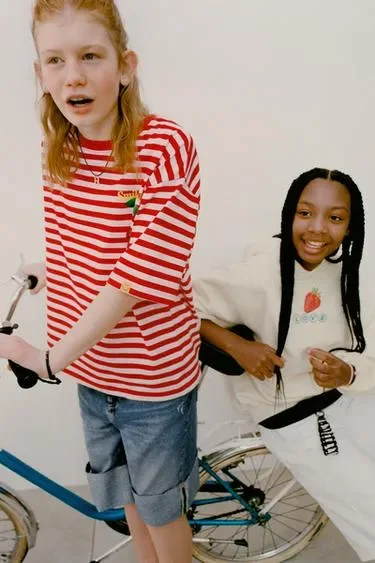 Zara Худи с принтом «фрукты»