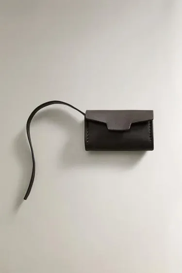 Zara Кожаный держатель для пакетов для домашних животных купить с доставкой.