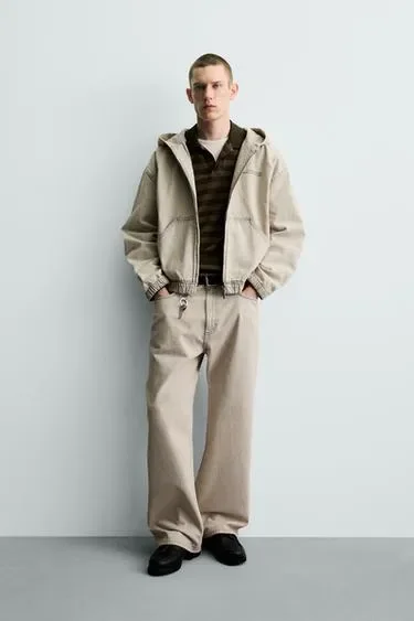 Zara Джинсовая куртка с капюшоном и вышивкой