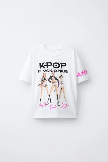 Футболка с принтом «Kpop Demon Hunters» © Netflix- Заказать в России