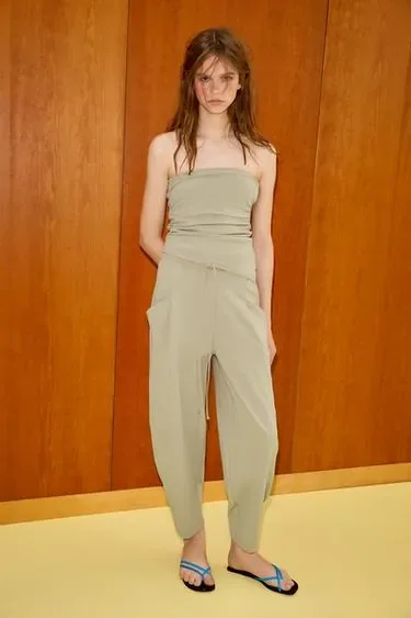 Zara Текстурные брюки с карманами