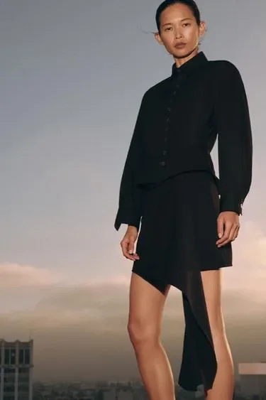 Короткая юбка асимметричного кроя — коллекция ZARA «ZW»