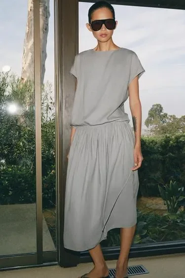 Платье миди из льна — коллекция ZARA «ZW»