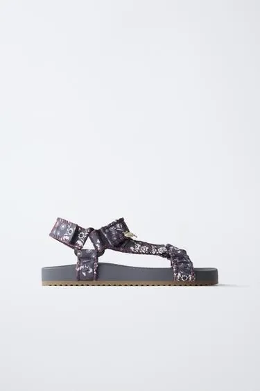 Zara Технические сандалии с цветами