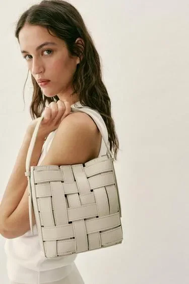 Zara Плетеная сумка с плечевым ремнем купить с доставкой.