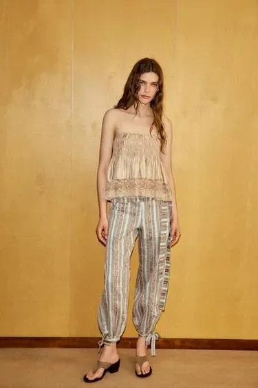 Атласный топ с кружевом
