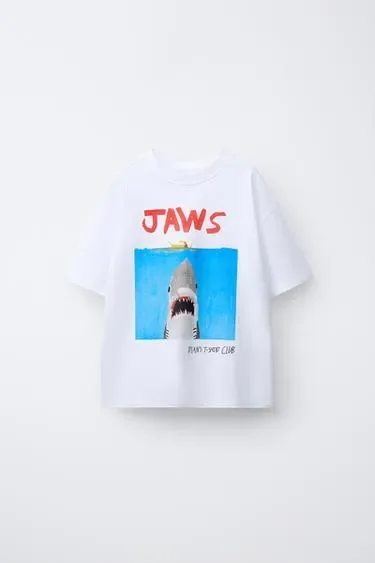 Футболка с иллюстрацией Jaws© X Dylan´S T-Shirt Club X Zara
