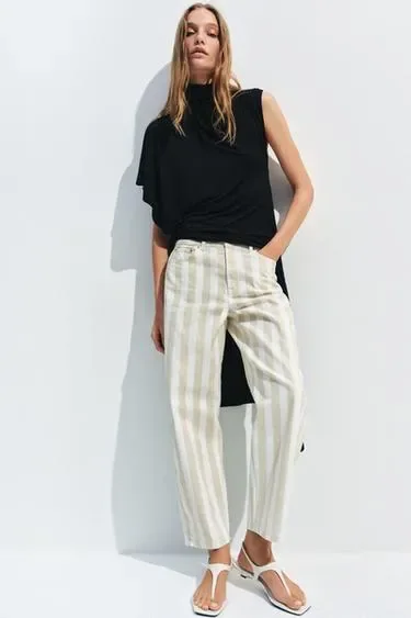 Зауженные джинсы в полоску со средней посадкой — коллекция ZARA «ZW»