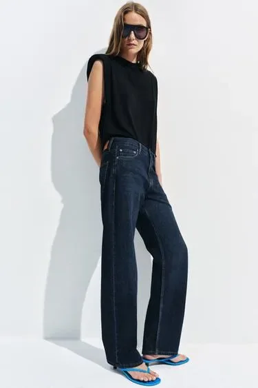 Джинсы прямого кроя с низкой посадкой — коллекция Zara «Zw»