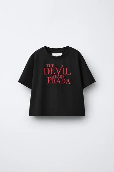 Футболка с принтом «дьявол носит PRADA» © DISNEY